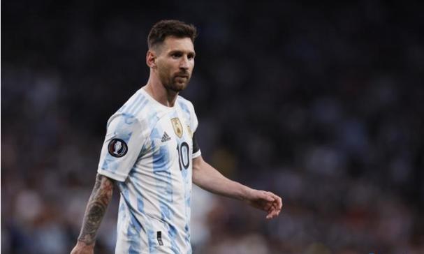 深化产学研融合发展：百度Apollo向复旦、同济捐赠自动驾驶车辆